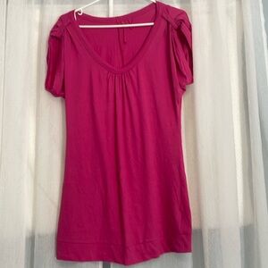 Razzle dazzle pink top size M PTP 19” length 30”
